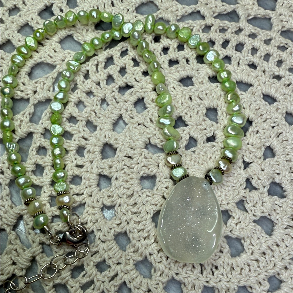 Druzy & Freshwater Pearl 16-18” Necklace Light Pale Lime & Lemonish Tones